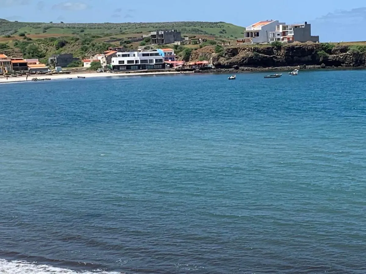 Suite Big Lanche Praia Baixo